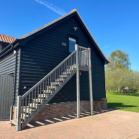 The Old Piggery, Cart Lodge In Newbourne Eksteriør billede